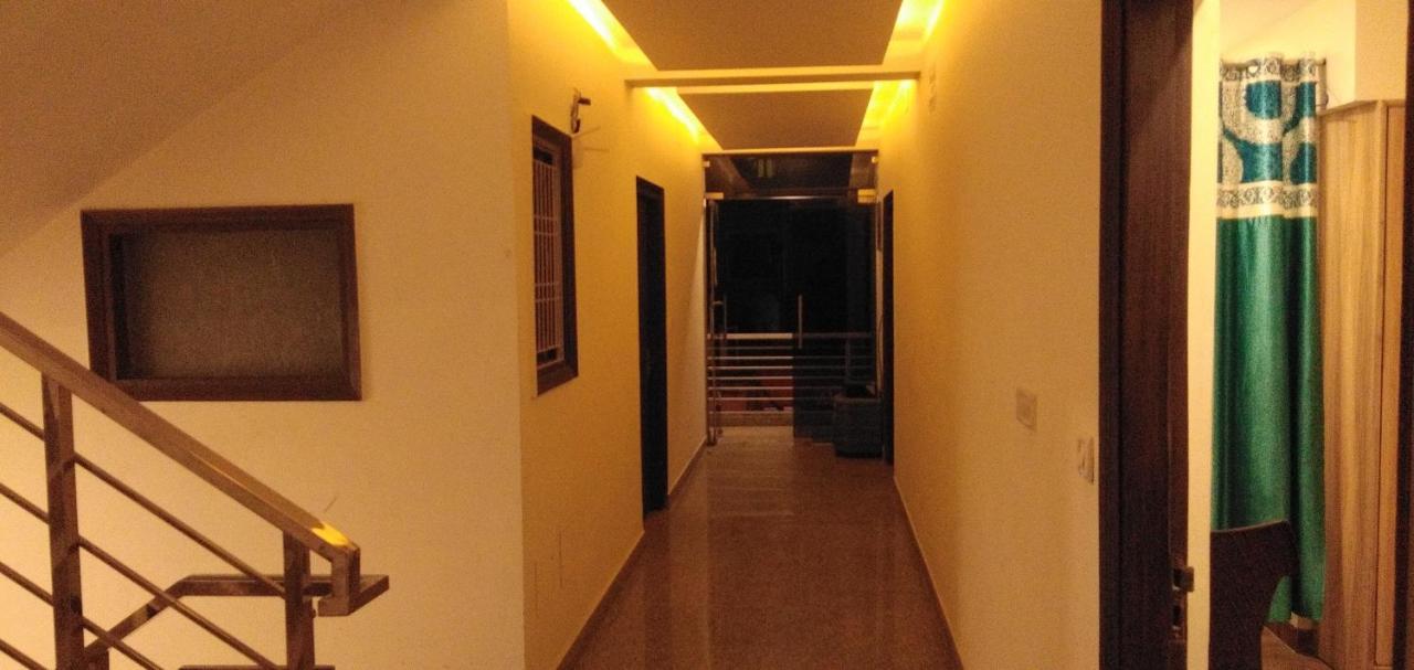 Hotel Golden Bliss At New Delhi Airport Kültér fotó