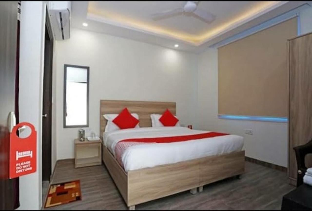 Hotel Golden Bliss At New Delhi Airport Kültér fotó