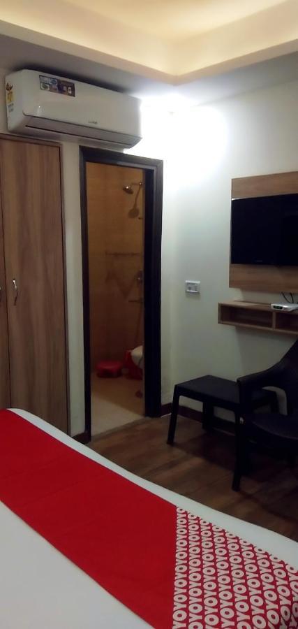 Hotel Golden Bliss At New Delhi Airport Kültér fotó