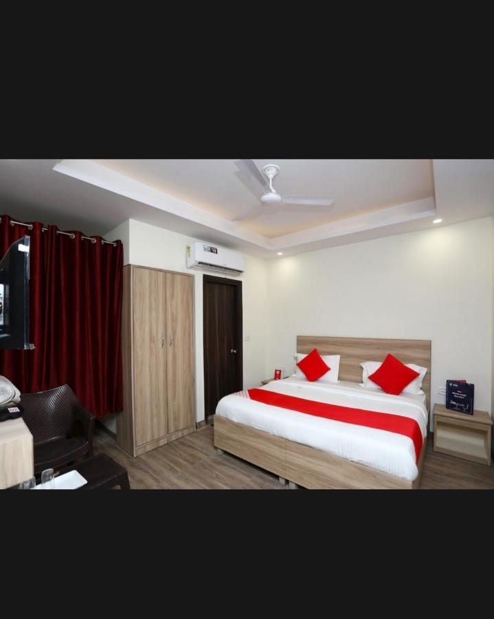 Hotel Golden Bliss At New Delhi Airport Kültér fotó